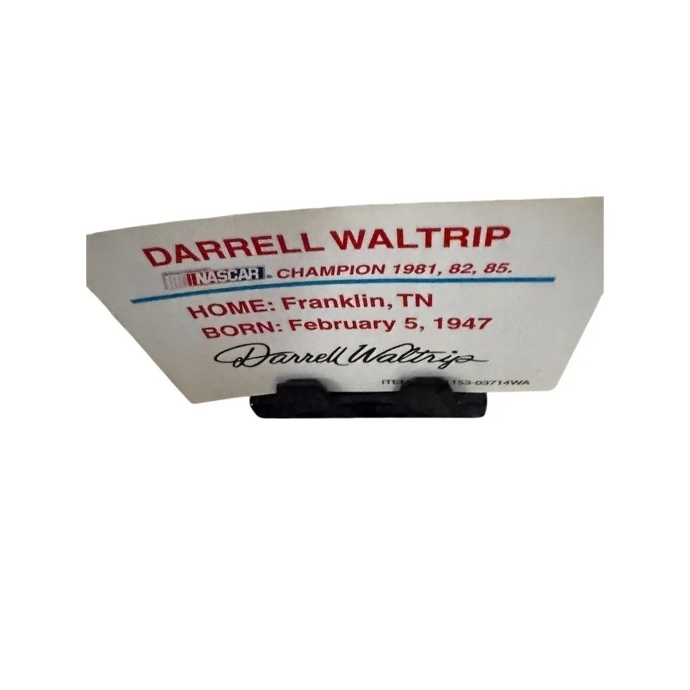 Racing Champions NASCAR Darrell‎ Waltrip #17 Western Auto Diecast Car Stand